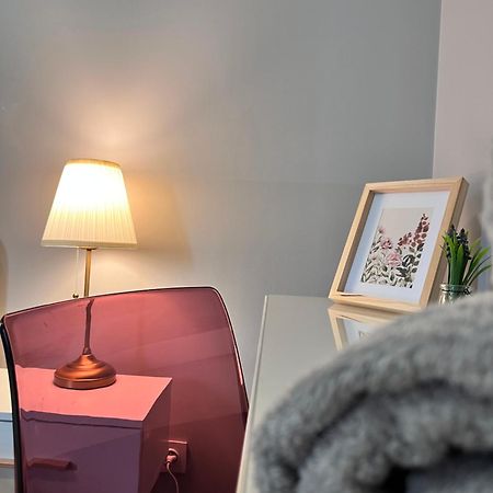 Apartment Metro Slodowiec Free Parking Warsaw Exterior photo