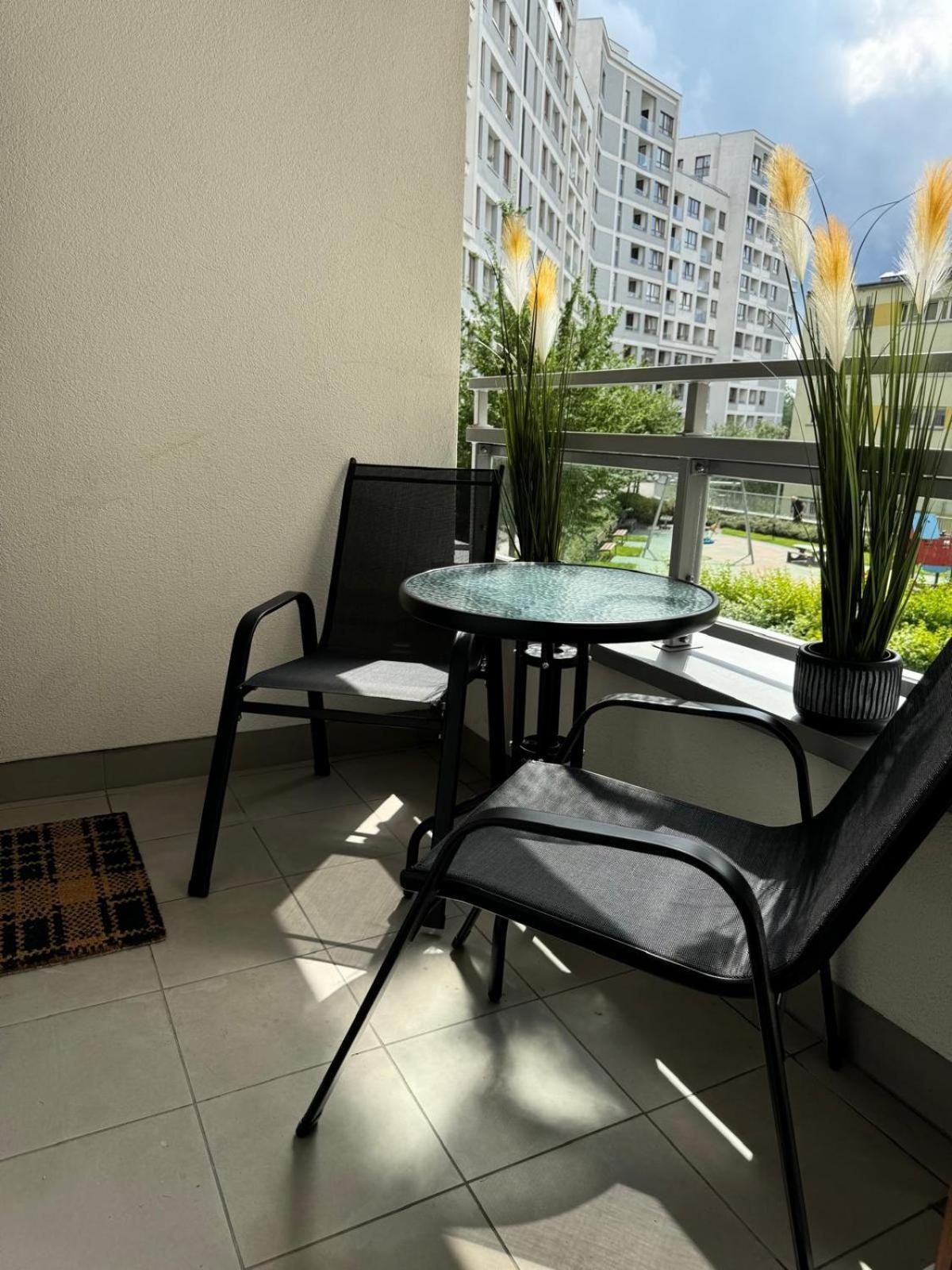 Apartment Metro Slodowiec Free Parking Warsaw Exterior photo